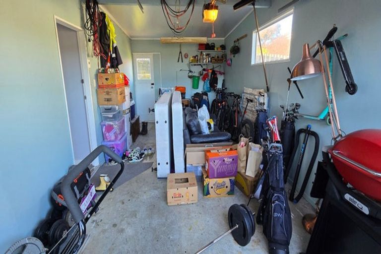 Photo of property in 12 The Quarterdeck, Whitby, Porirua, 5024