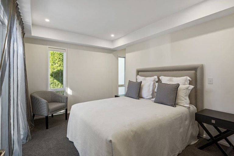 Photo of property in 128 Fendalton Road, Fendalton, Christchurch, 8052