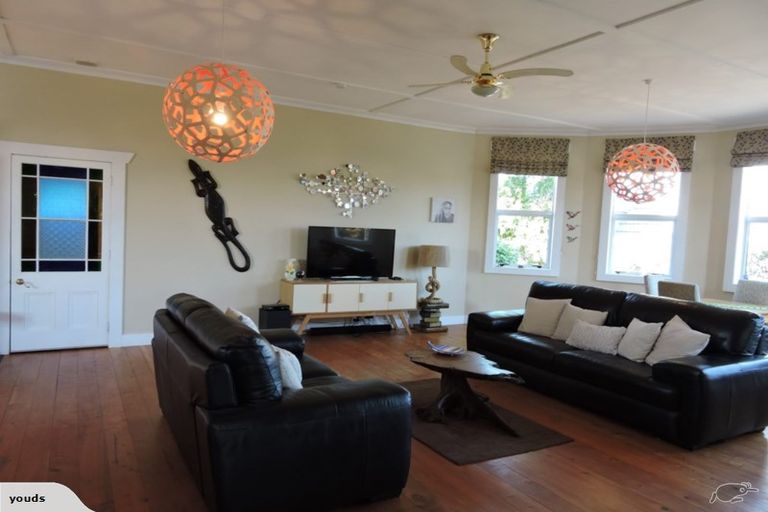 Photo of property in 46 Higginson Street, Otane, 4202