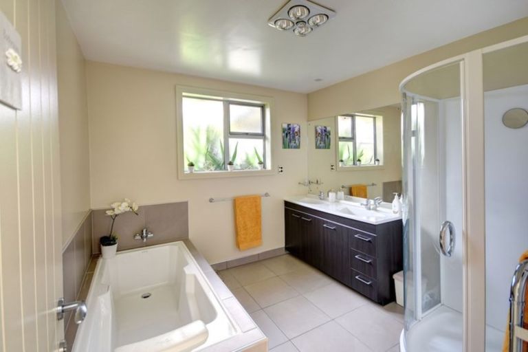 Photo of property in 150b Gladstone Road North, Mosgiel, 9024