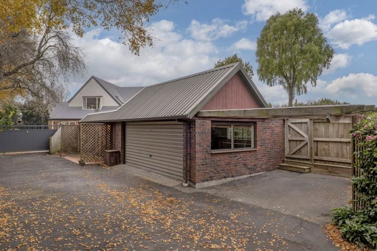 Photo of property in 86a Memorial Avenue, Ilam, Christchurch, 8053