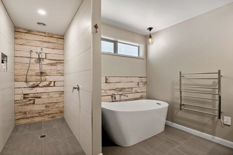 Photo of property in 16 Corbett Drive, Minden, Tauranga, 3176