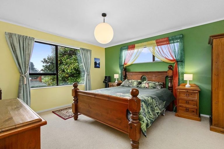 Photo of property in 52 Peterhouse Street, Tawa, Wellington, 5028