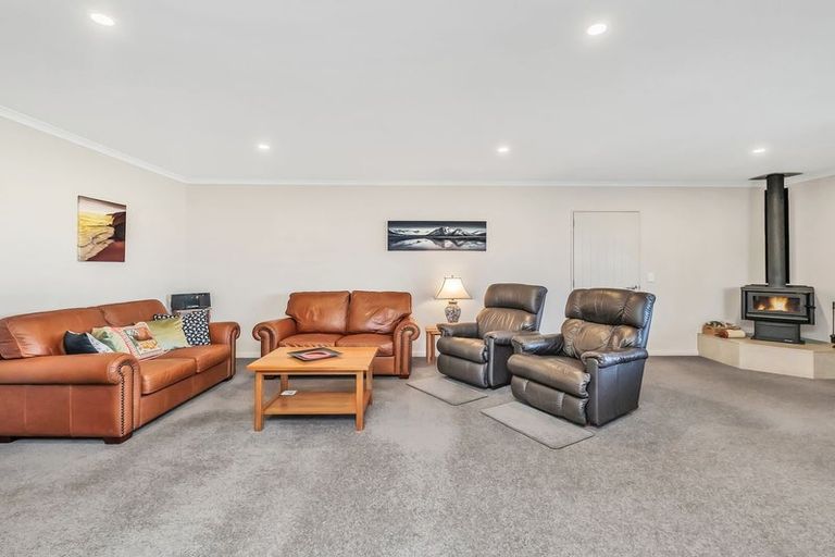 Photo of property in 4 Cressy Place, Darfield, 7510