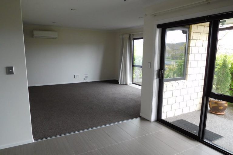 Photo of property in 8 Isobel Hodgson Drive, Cambridge, 3434