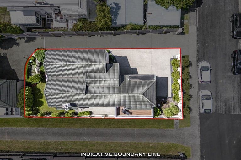 Photo of property in 5 Midway Avenue, Castor Bay, Auckland, 0620