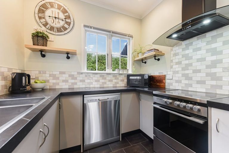 Photo of property in 13 Franklyn Street, Nelson South, Nelson, 7010