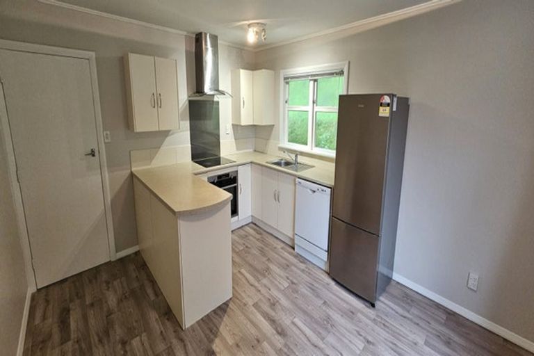 Photo of property in 54 Glenmore Street, Northland, Wellington, 6012