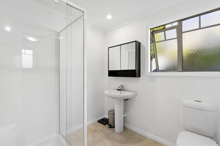 Photo of property in 100 Kings Drive, Wanaka, 9305