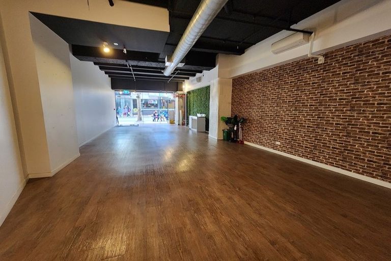 Photo of property in Breeze Plaza, 1001/57 Manners Street, Te Aro, Wellington, 6011