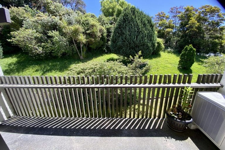 Photo of property in 141d Churton Drive, Churton Park, Wellington, 6037