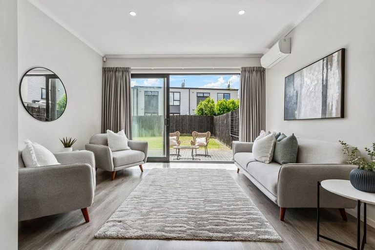 Photo of property in 7/6 Onekiritea Road, Hobsonville, Auckland, 0616