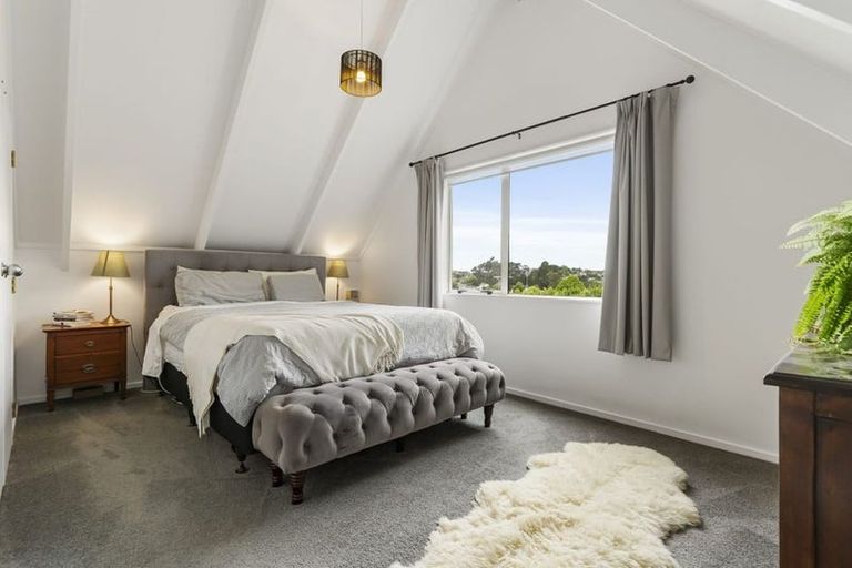 Photo of property in 16 Carillon Place, Massey, Auckland, 0614