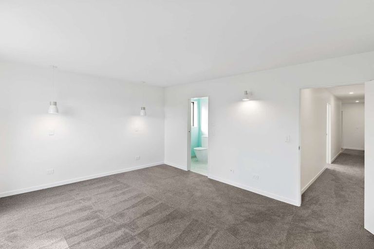 Photo of property in 85a Marine Parade, North New Brighton, Christchurch, 8083