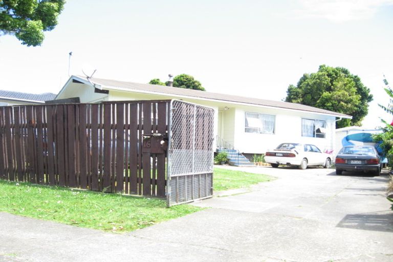 Photo of property in 16 Killington Crescent, Mangere, Auckland, 2022