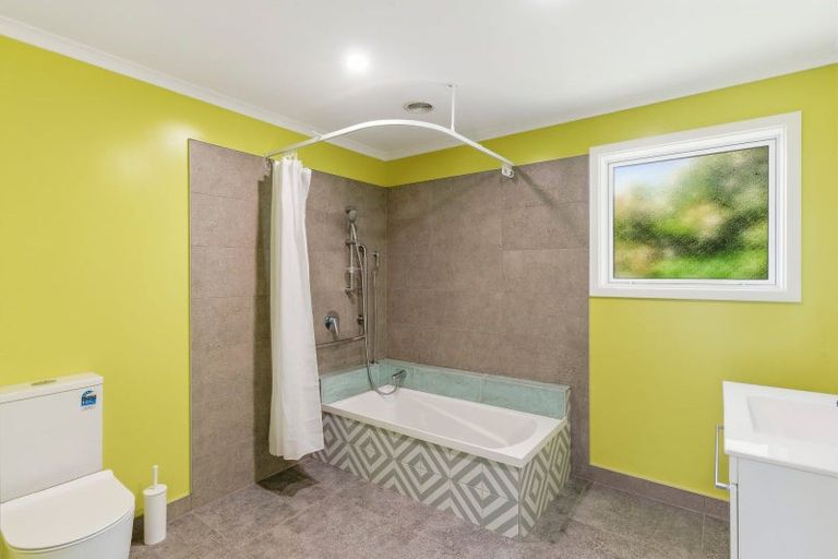 Photo of property in 190 Bath Street, Levin, 5510