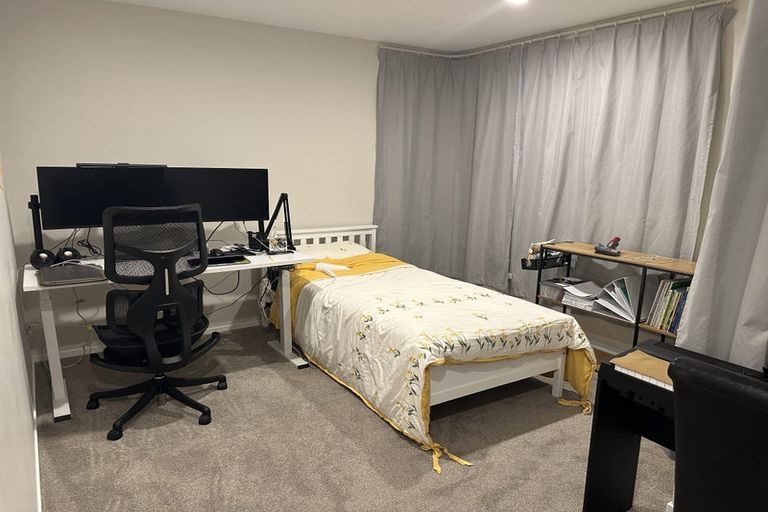 Photo of property in 19 Desalt Drive, Hobsonville, Auckland, 0616