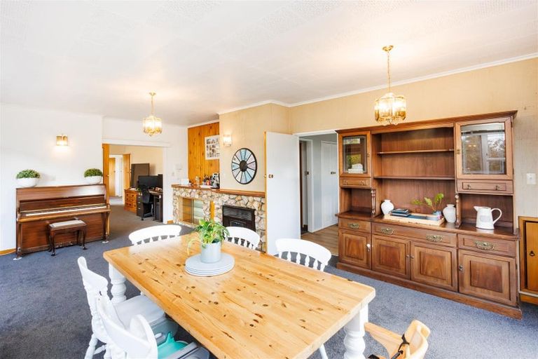 Photo of property in 197 Bridge Street, Bulls, 4818