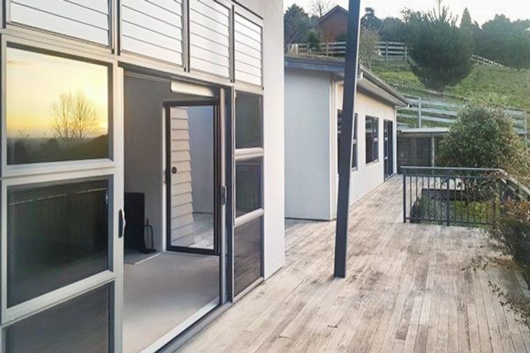 Photo of property in 136 Red Hill Road, Red Hill, Papakura, 2110