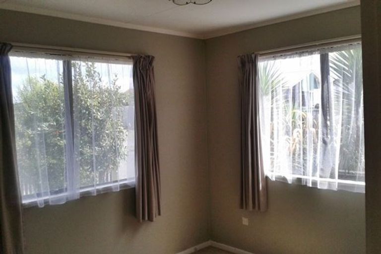 Photo of property in 72 Fraser Drive, Feilding, 4702