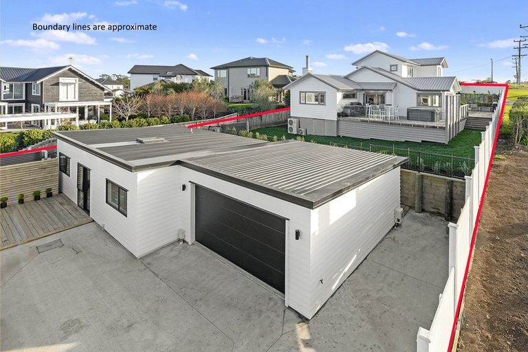 Photo of property in 100 Kaipara Portage Road, Riverhead, 0820