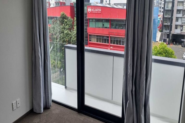 Photo of property in Dual Apartments, 510/142u Vivian Street, Te Aro, Wellington, 6011