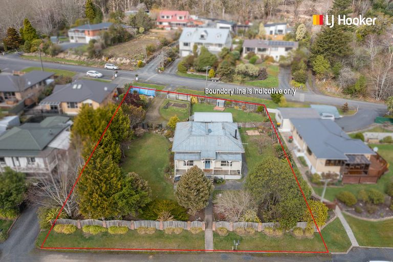 Photo of property in 288 Gladstone Road North, Mosgiel, 9092