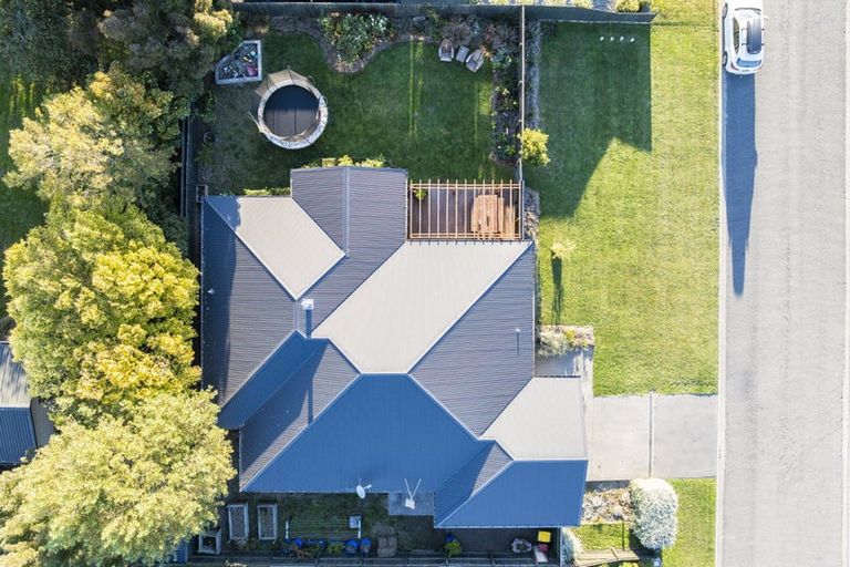Photo of property in 8 Walter Place, Kirwee, Darfield, 7571