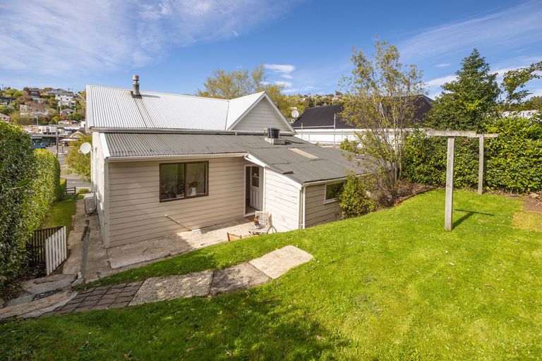 Photo of property in 1 Nairn Street, Kaikorai, Dunedin, 9010