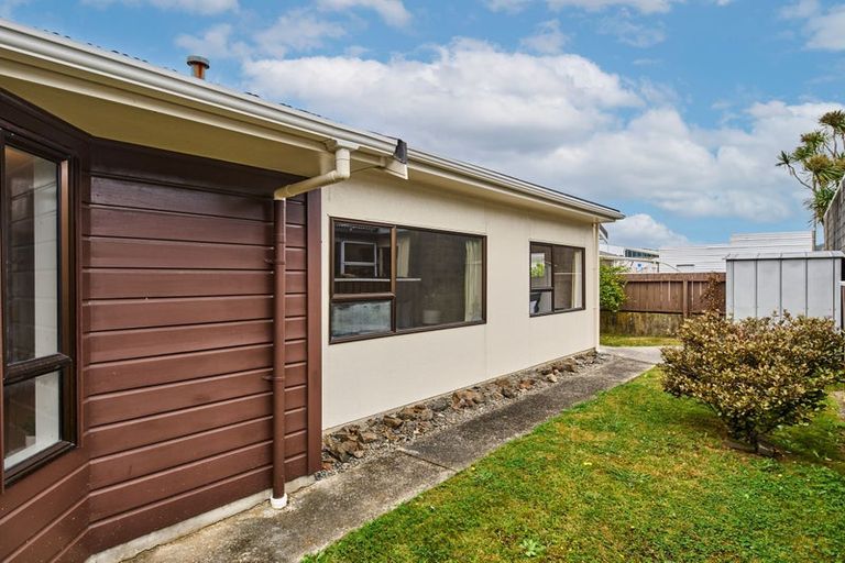 Photo of property in 219c Main Road, Tawa, Wellington, 5028