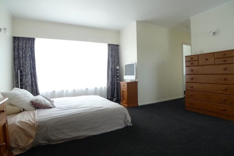 Photo of property in 71 Keegan Drive, Massey, Auckland, 0614