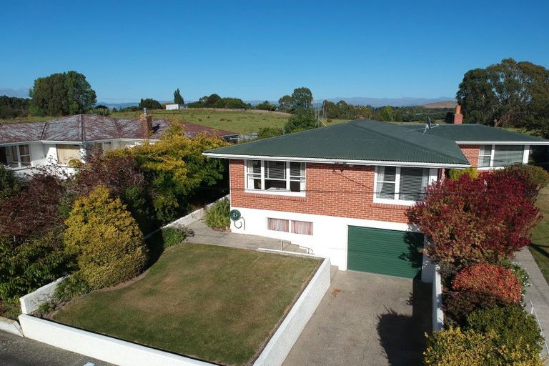 Photo of property in 42 Glendale Crescent, Holmes Hill, Oamaru, 9401