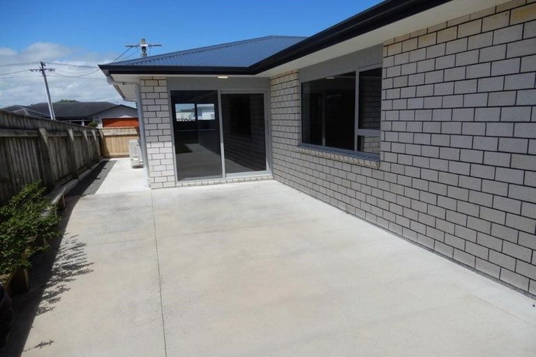 Photo of property in 15 Victoria Street, Hawera, 4610