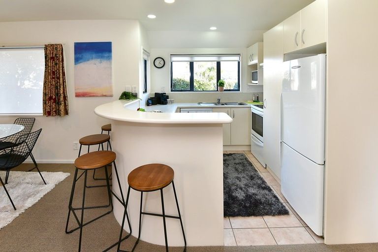Photo of property in 13a Joydon Place, Stanmore Bay, Whangaparaoa, 0932