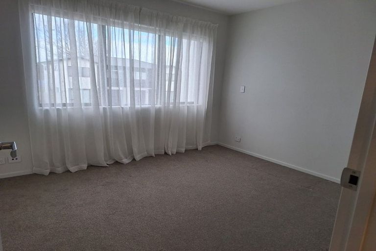 Photo of property in 8 Katikati Drive, Manurewa, Auckland, 2102