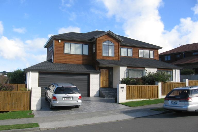 Photo of property in 3 Corsham Grove, Churton Park, Wellington, 6037