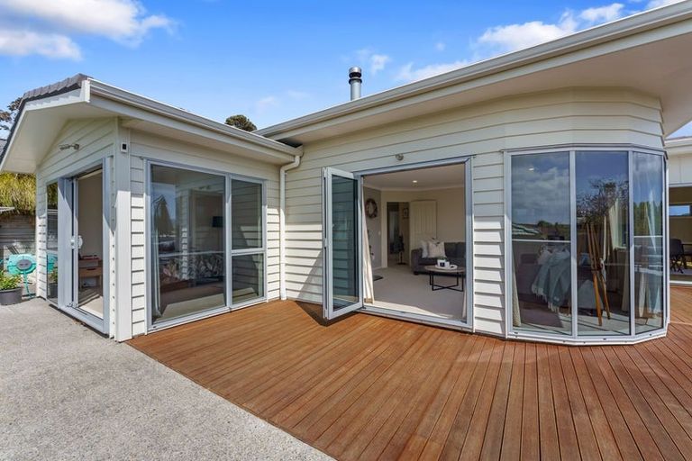 Photo of property in 12 Murray Court, Paraparaumu Beach, Paraparaumu, 5032