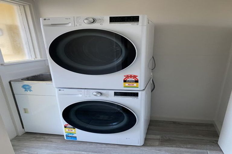 Photo of property in 234 Old Farm Road, Hamilton East, Hamilton, 3216