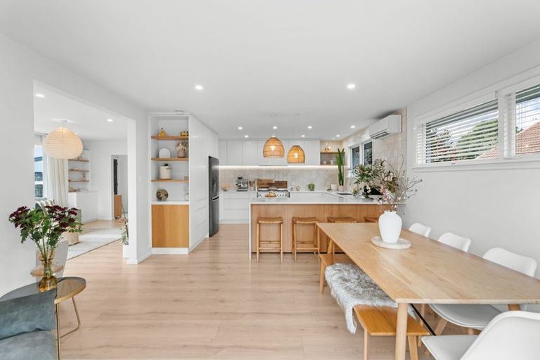 Photo of property in 21 Woodstock Place, Russley, Christchurch, 8042