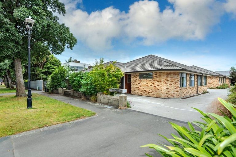 Photo of property in 16a Defoe Place, Waltham, Christchurch, 8023