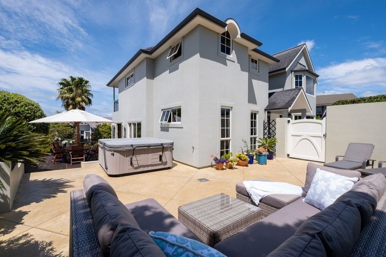 Photo of property in 8 Belle-mer Place, Gulf Harbour, Whangaparaoa, 0930