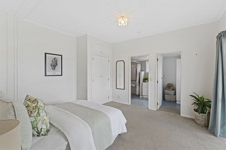 Photo of property in 11 Duke Street, Levin, 5510