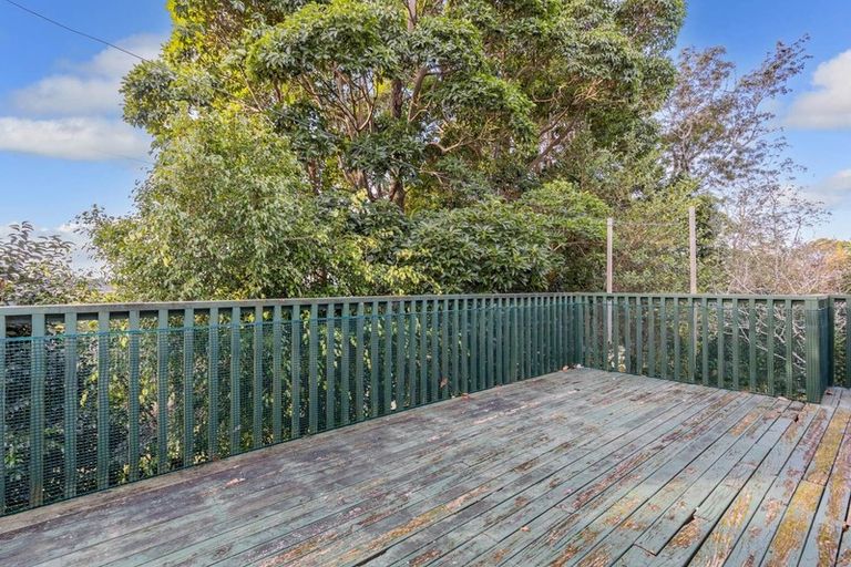 Photo of property in 11 Kilcar Place, Massey, Auckland, 0614