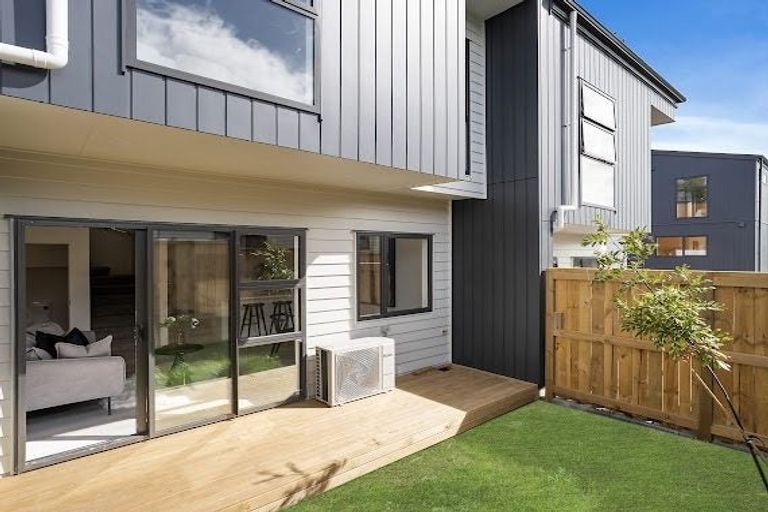 Photo of property in 5/191 Rathgar Road, Henderson, Auckland, 0610