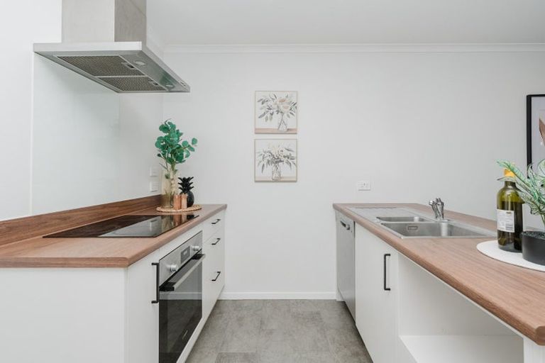 Photo of property in 16/10 Burrows Place, Frankton, Hamilton, 3204