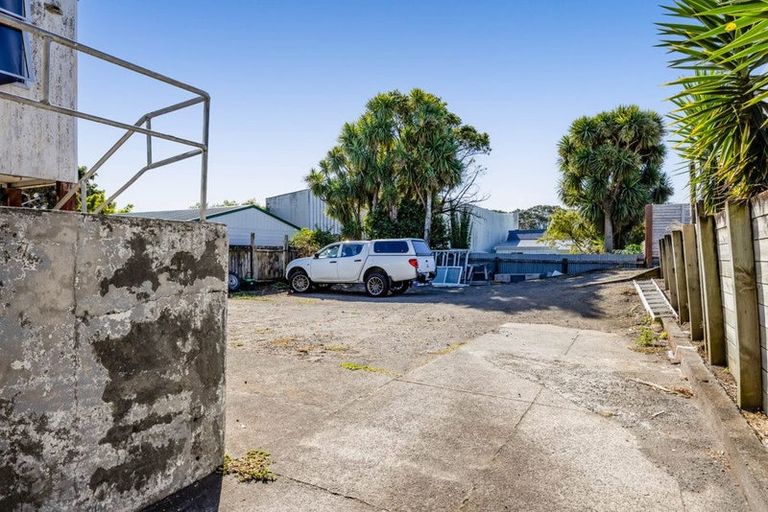 Photo of property in 194 Saint Aubyn Street, New Plymouth, 4310