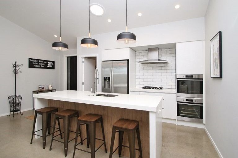 Photo of property in 11 Moira Close, Welcome Bay, Tauranga, 3175