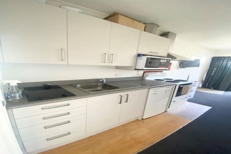 Photo of property in 54u2 May Street, Hamilton East, Hamilton, 3216