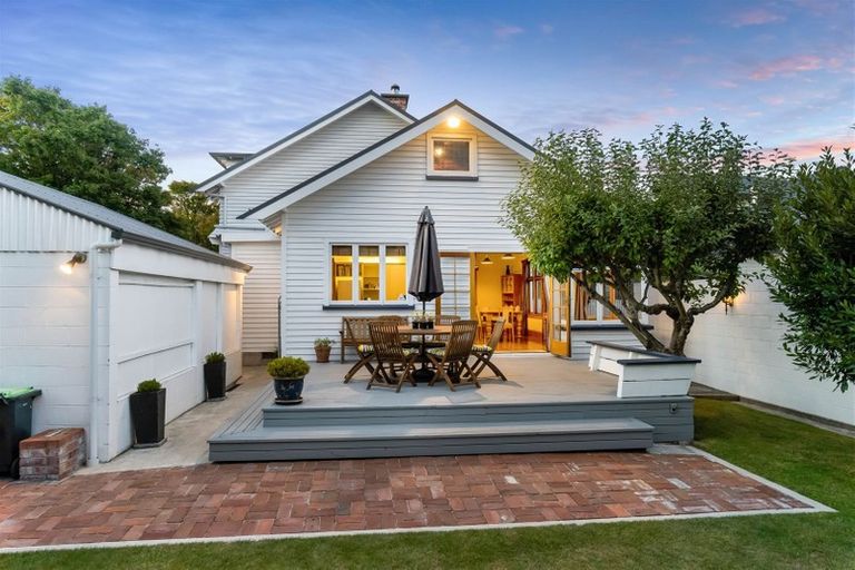 Photo of property in 128 Knowles Street, St Albans, Christchurch, 8052