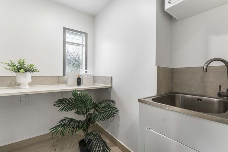 Photo of property in 25 Princes Street, Northcote Point, Auckland, 0627